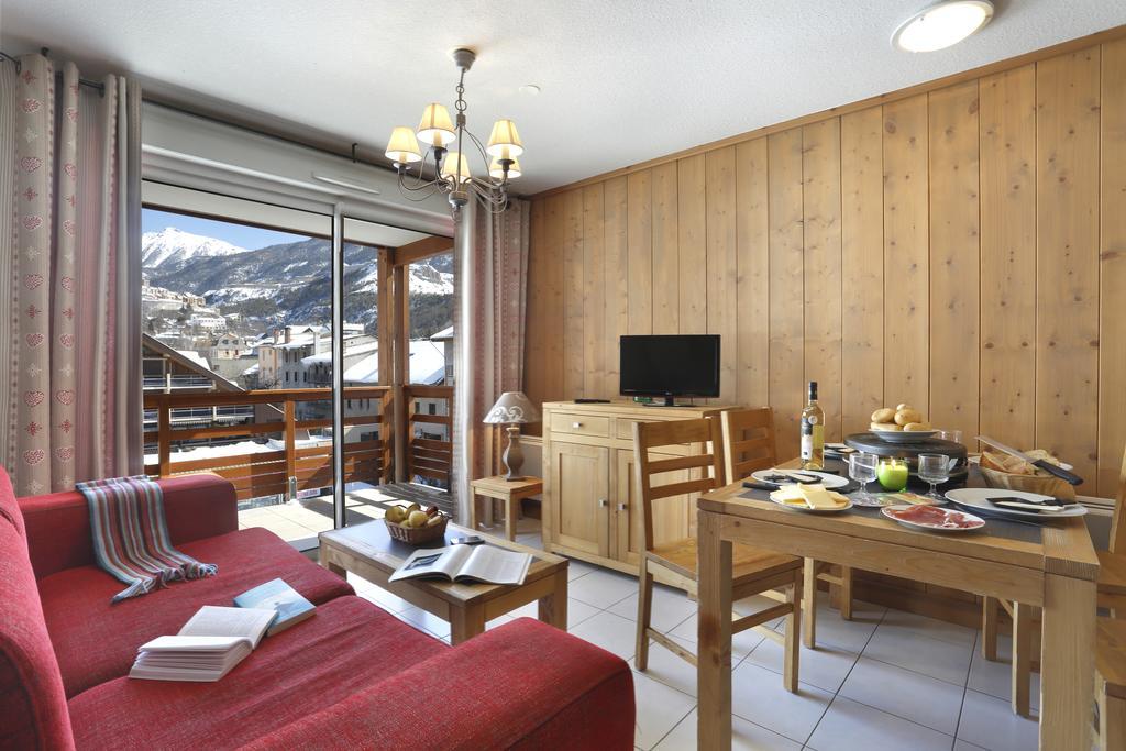 Residence Nemea L'Aigle Bleu Briançon Екстериор снимка