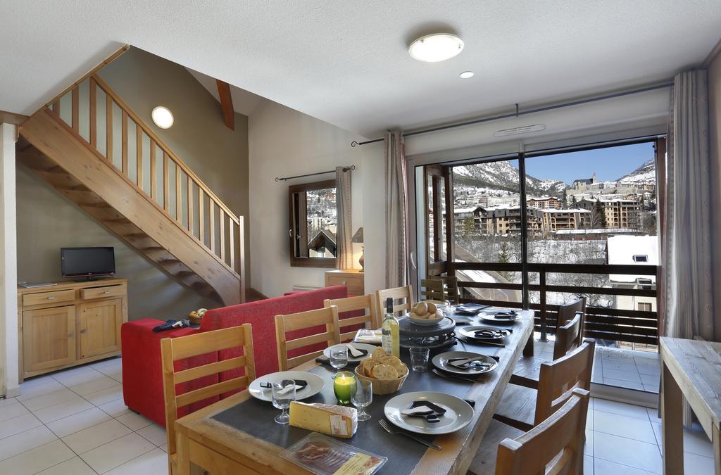 Residence Nemea L'Aigle Bleu Briançon Екстериор снимка