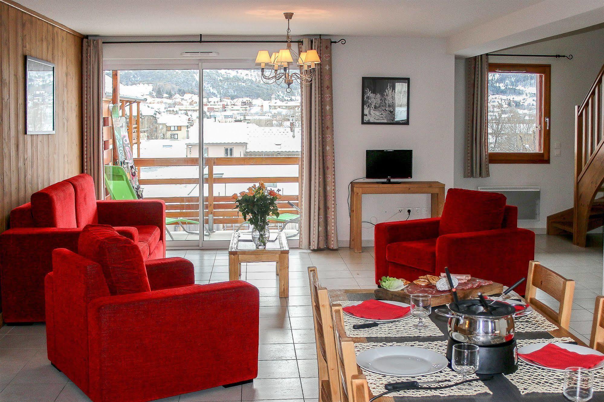 Residence Nemea L'Aigle Bleu Briançon Екстериор снимка