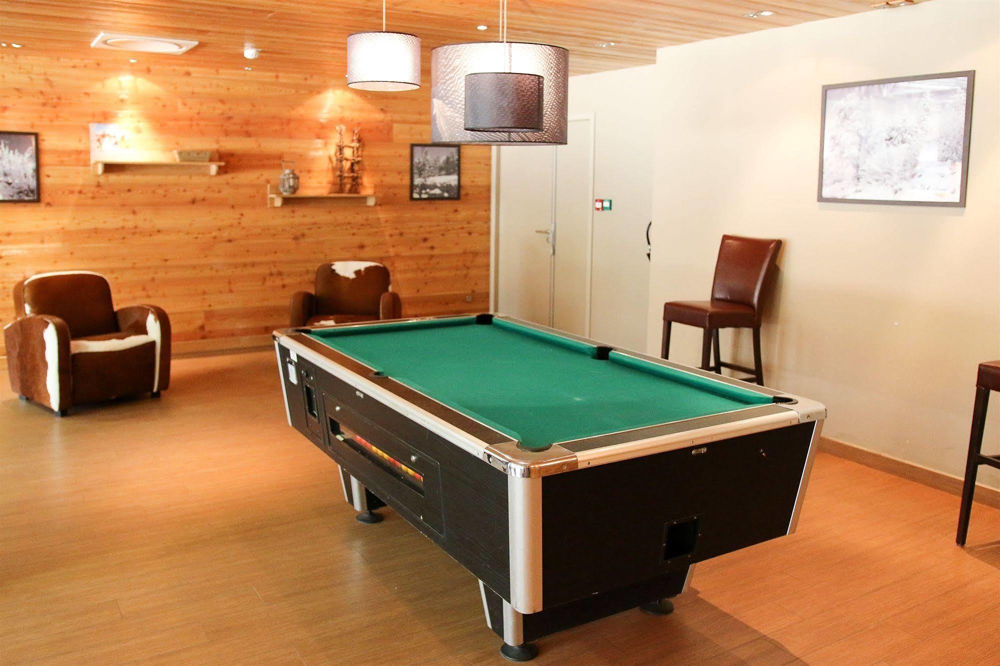 Residence Nemea L'Aigle Bleu Briançon Екстериор снимка